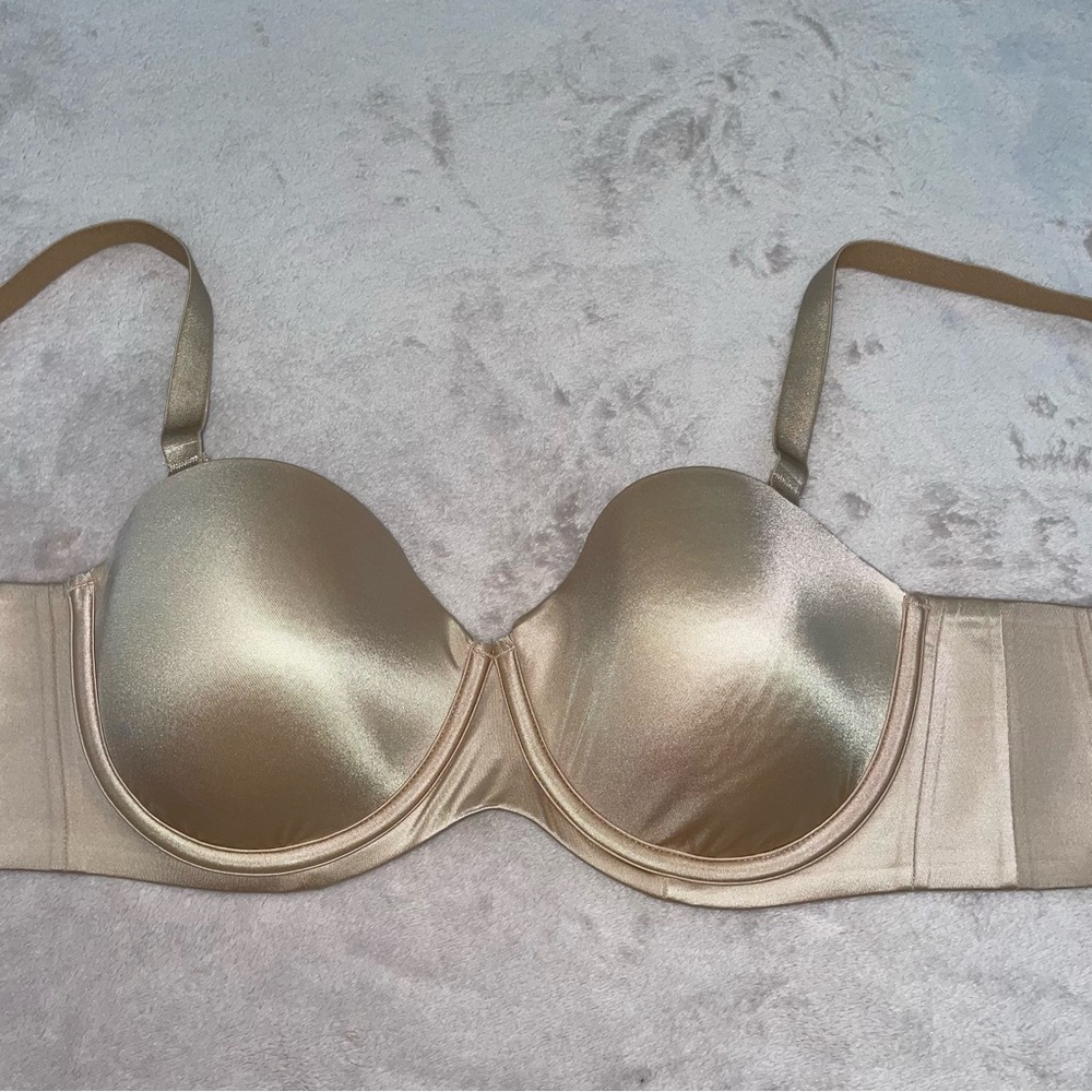 Soma vanishing  strapless bra size 38C